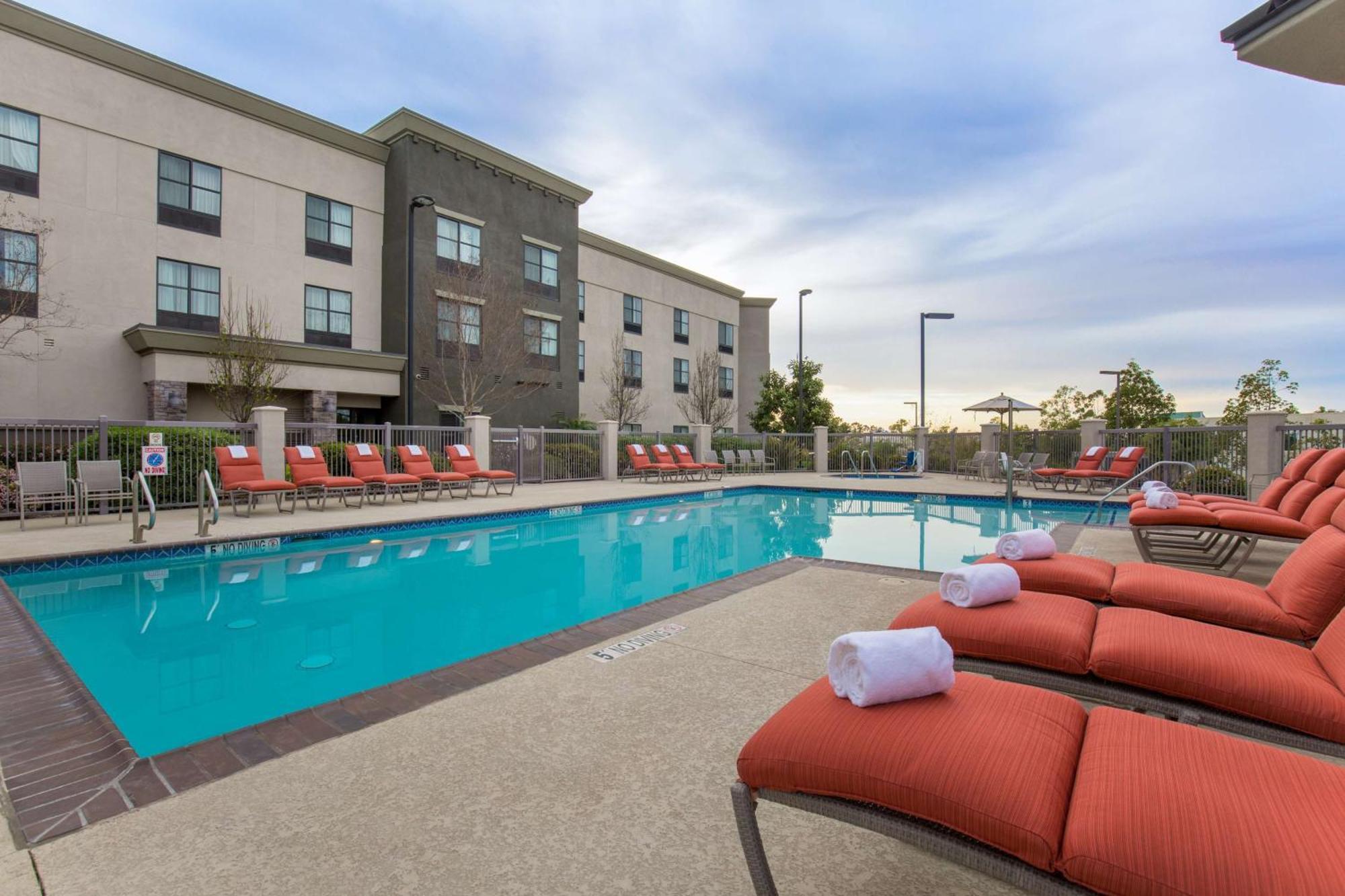 Hampton Inn & Suites San Diego-Poway Exterior photo